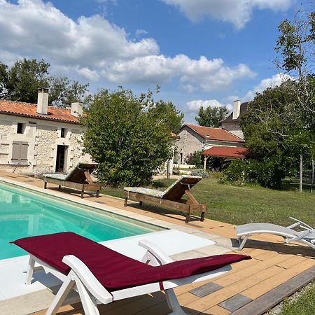 Maison Perigord Vert Piscine Et Spa La Roche-Chalais Екстериор снимка