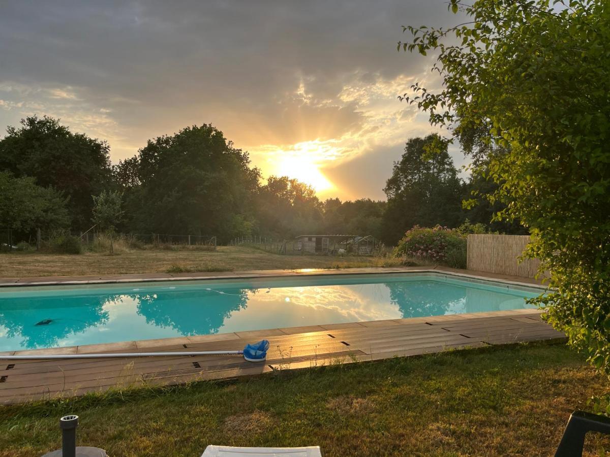 Maison Perigord Vert Piscine Et Spa La Roche-Chalais Екстериор снимка